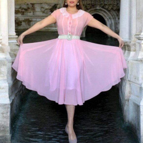 Vintage Pink nightgown dress Medium - Picture 2 of 12